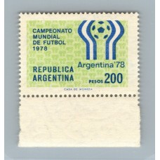 ARGENTINA 1977 GJ 1788N ESTAMPILLA MUNDIAL DE FUTBOL VARIEDAD MATE NEUTRO Y FILIGRANA CASA DE MONEDA NUEVA MINT CON BORDE DE HOJA U$ 100